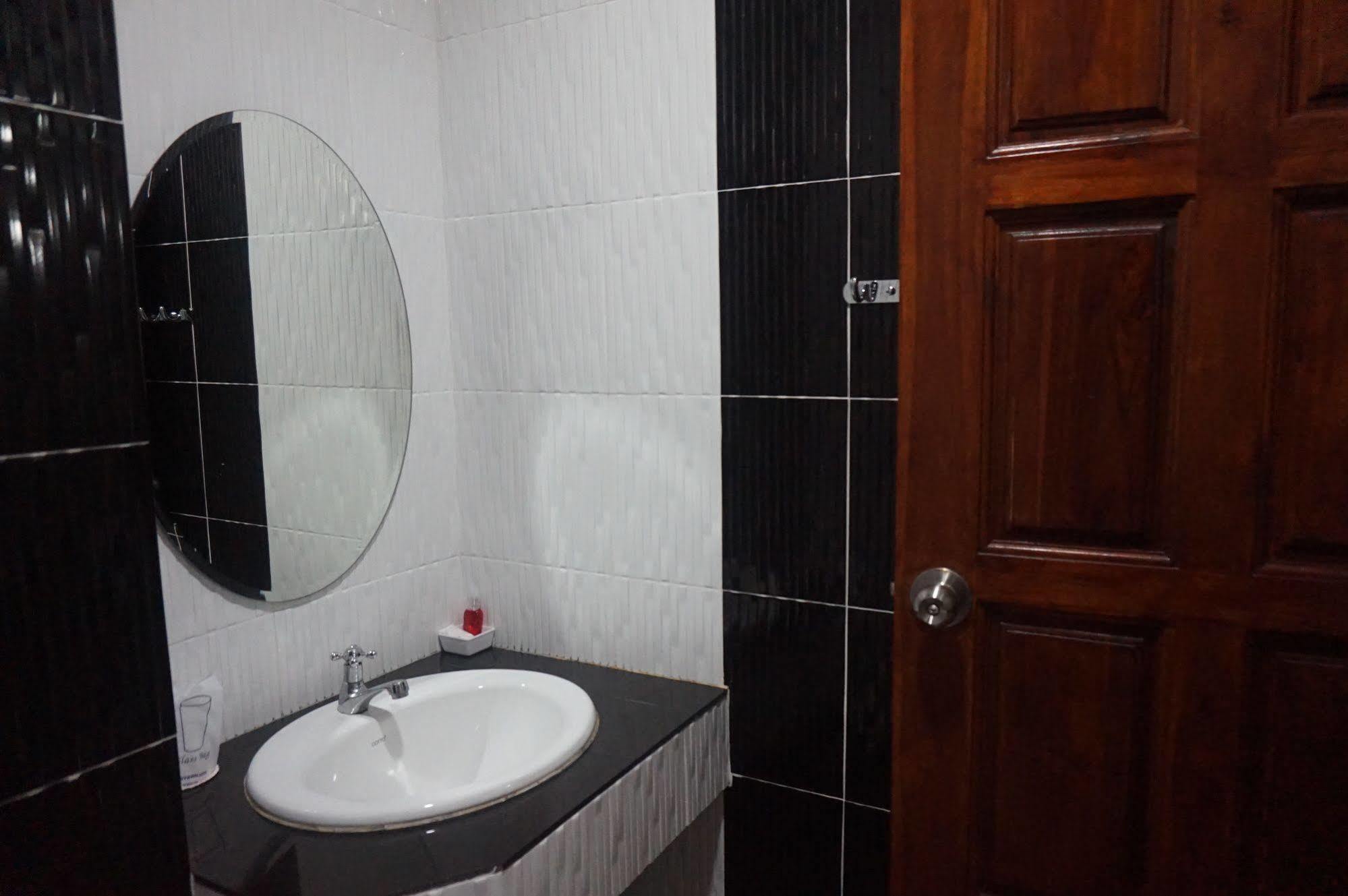 Nasa Mansion Apartment Phuket Exterior photo